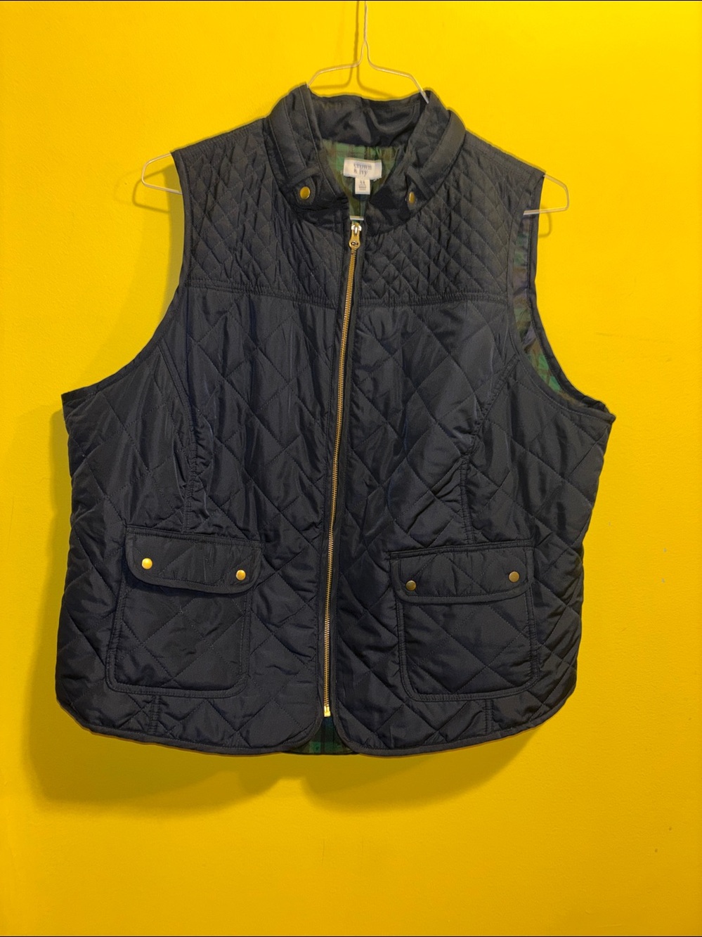 Crown & Ivy Women’s Quilted Navy Vest